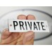 Emaljskylt PRIVATE vit - svart 10 x 3 cm modell 20